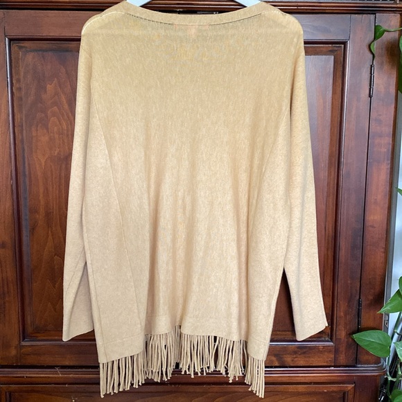 Lilly Pulitzer Glenda Fringed Coolmax Sweater in Heathered Sandbar Size Medium - Picture 5 of 16